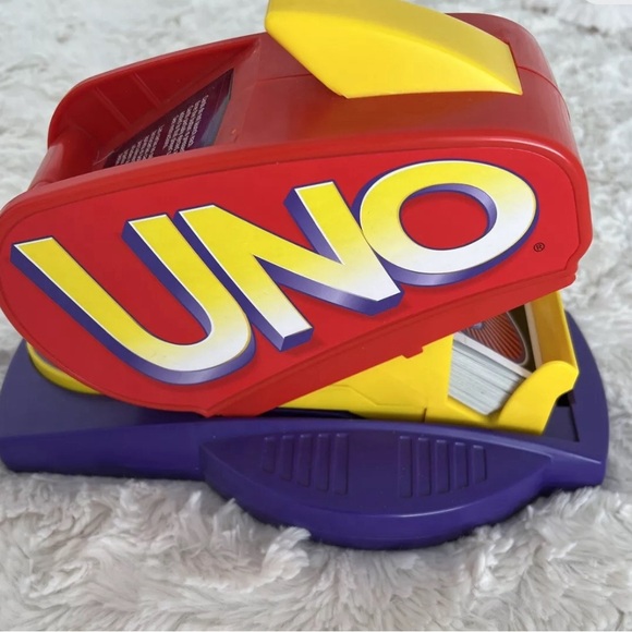 Mattel UNO Attack Card Game - Picture 2 of 5